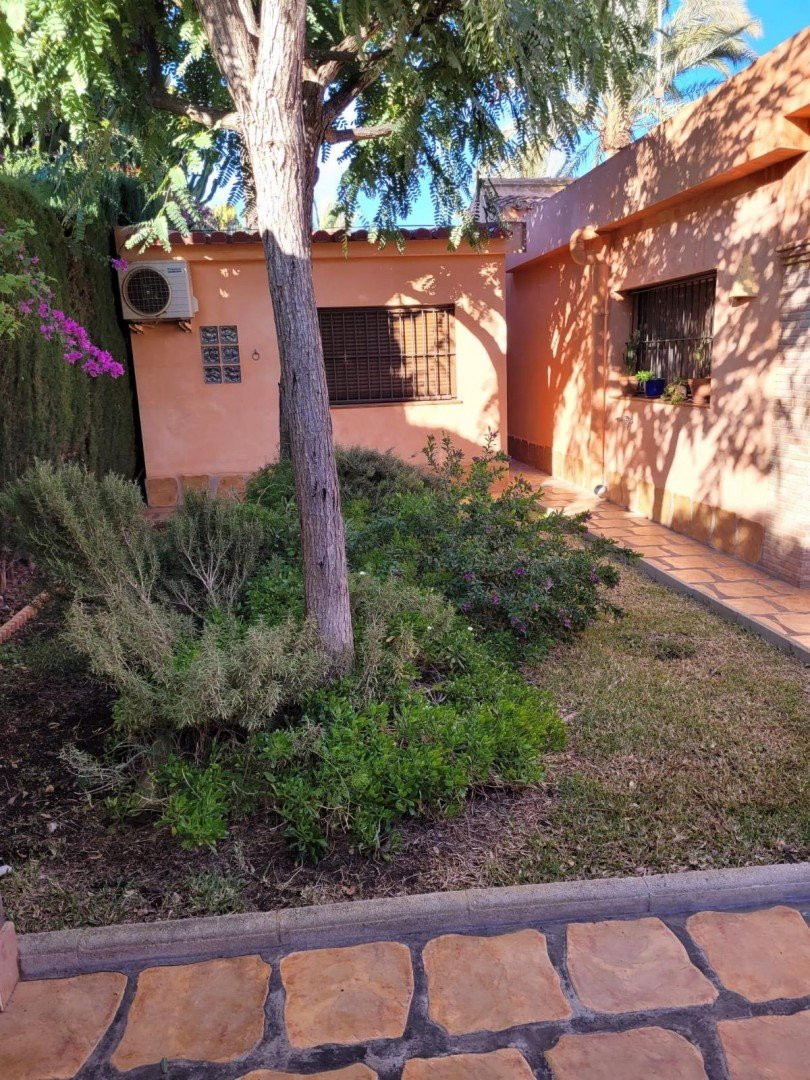 Villa · Herverkoop - Torrevieja · Alicante · Spanje