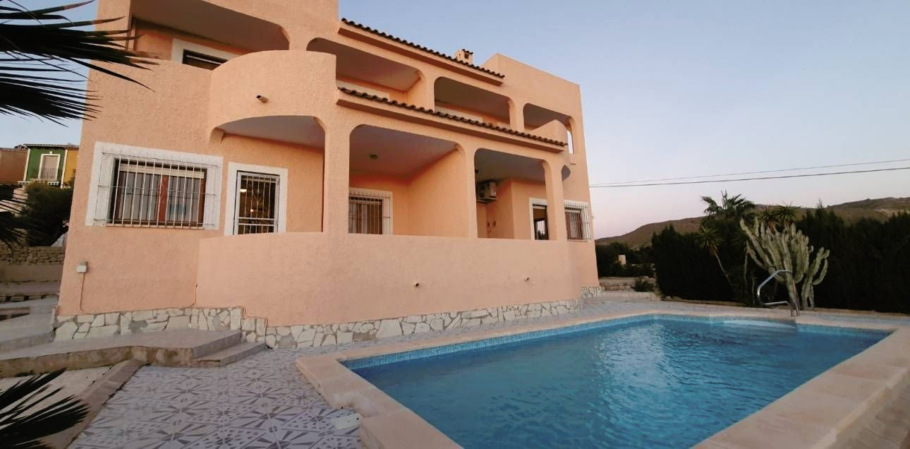 Villa · Herverkoop - El Campello · Alicante · Spanje