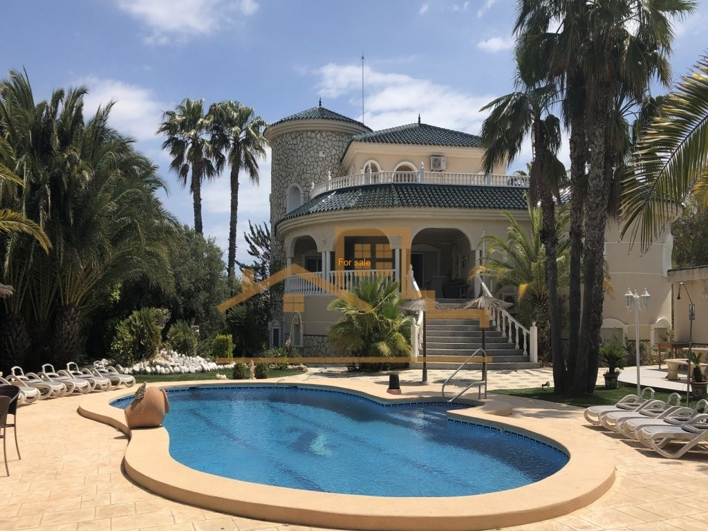 Villa in Rojales