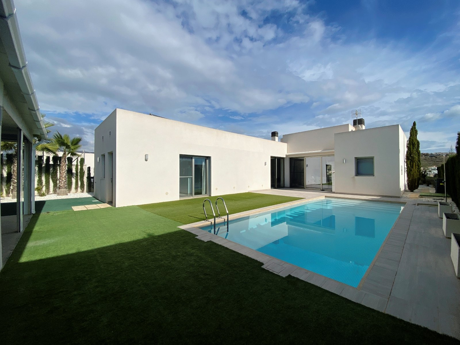 Villa in Benijofar