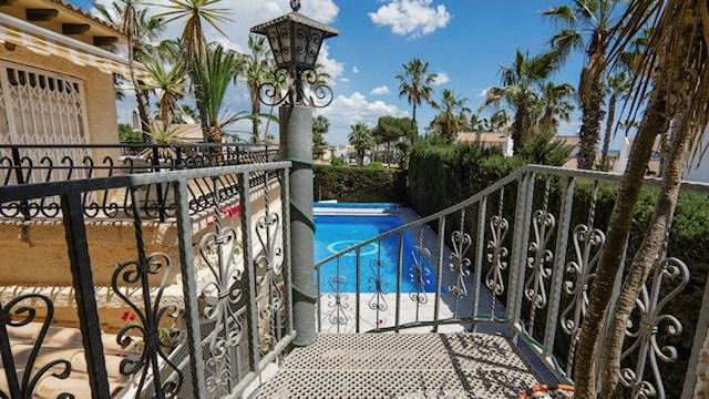 Villa · Reventa - Villamartin · Alicante · España