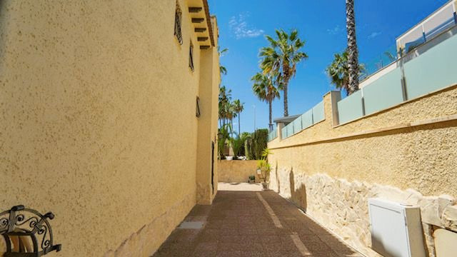 Villa · Reventa - Villamartin · Alicante · España