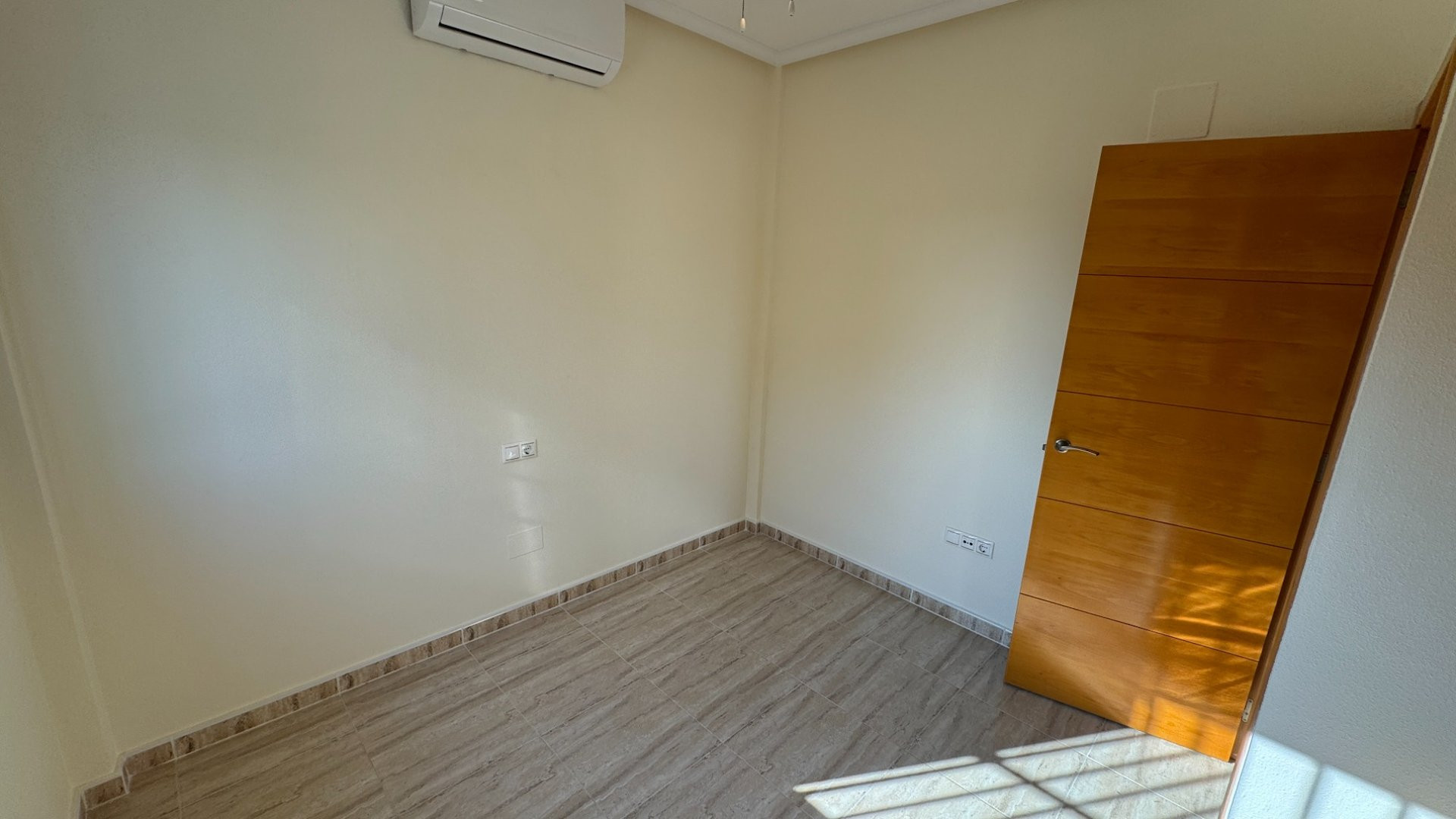 Villa · Reventa - Ciudad Quesada · Alicante · España Villa · Reventa - Ciudad Quesada · Alicante · España