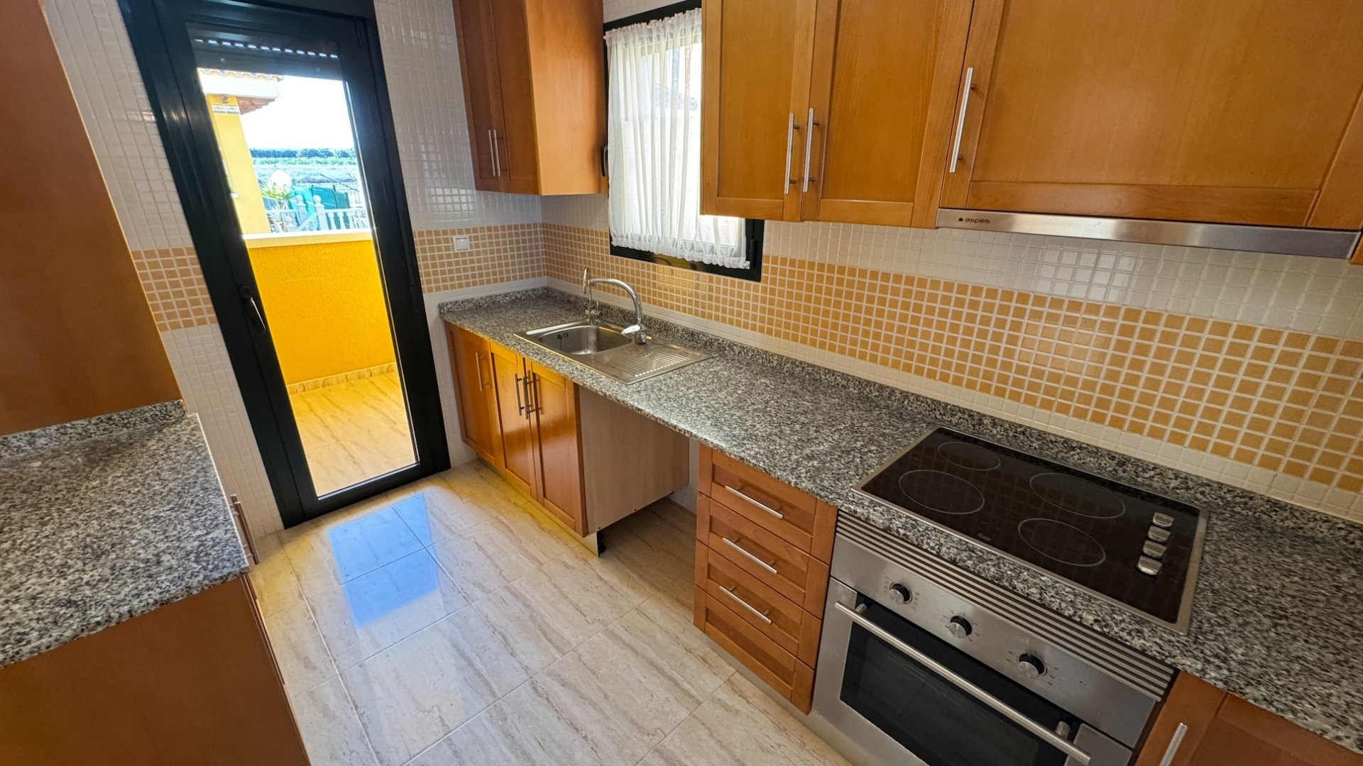 Villa · Reventa - Ciudad Quesada · Alicante · España Villa · Reventa - Ciudad Quesada · Alicante · España