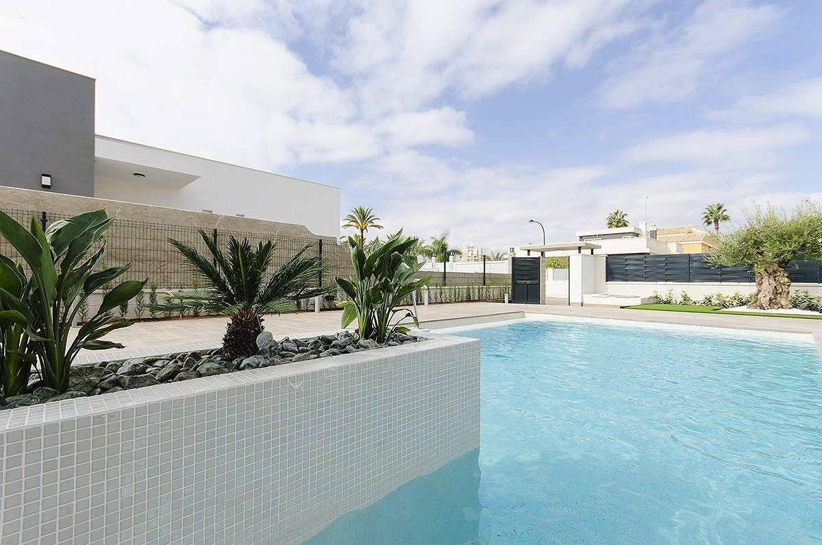 Villa · Obra nueva - Orihuela Costa · Campoamor · Alicante · España Villa · Obra nueva - Orihuela Costa · Campoamor · Alicante · España