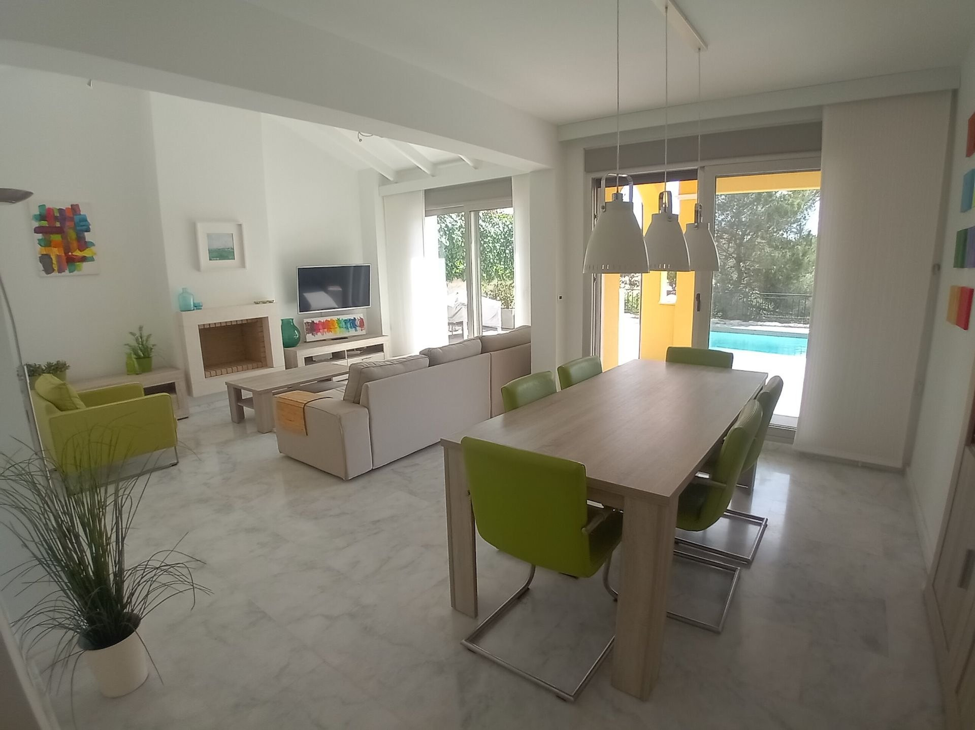 Property Image 3 Property Image 3