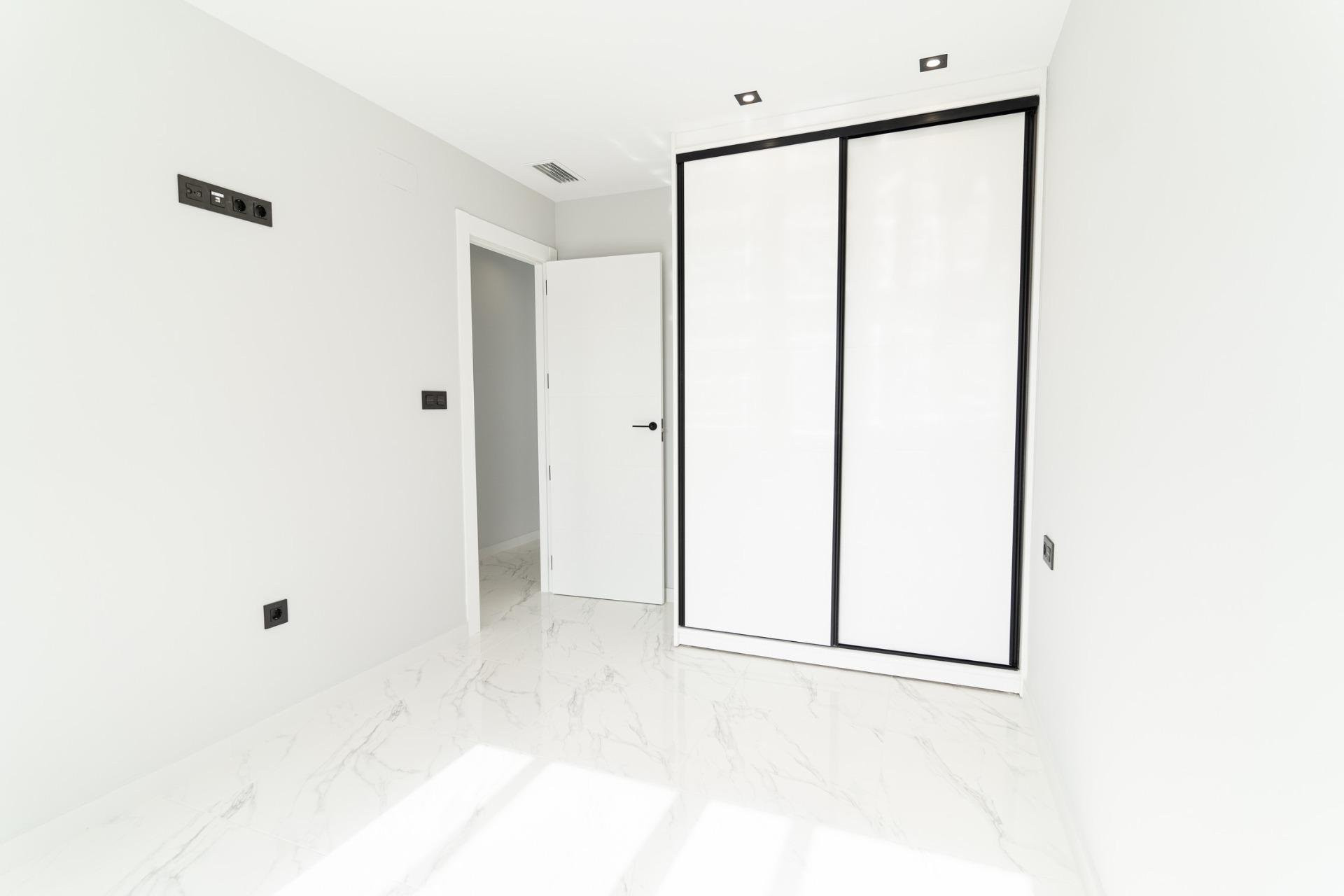 Villa · Obra nueva - Orihuela Costa · Punta Prima · Alicante · España