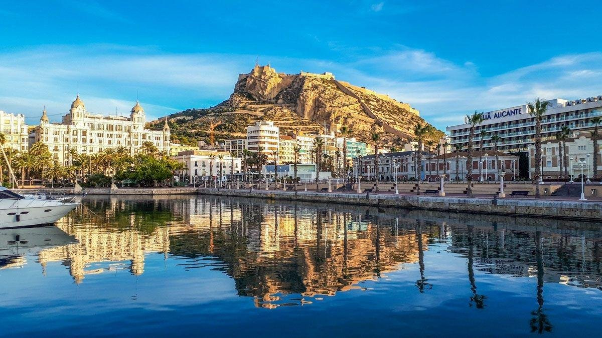 Apartamento · Obra nueva - Alicante · España