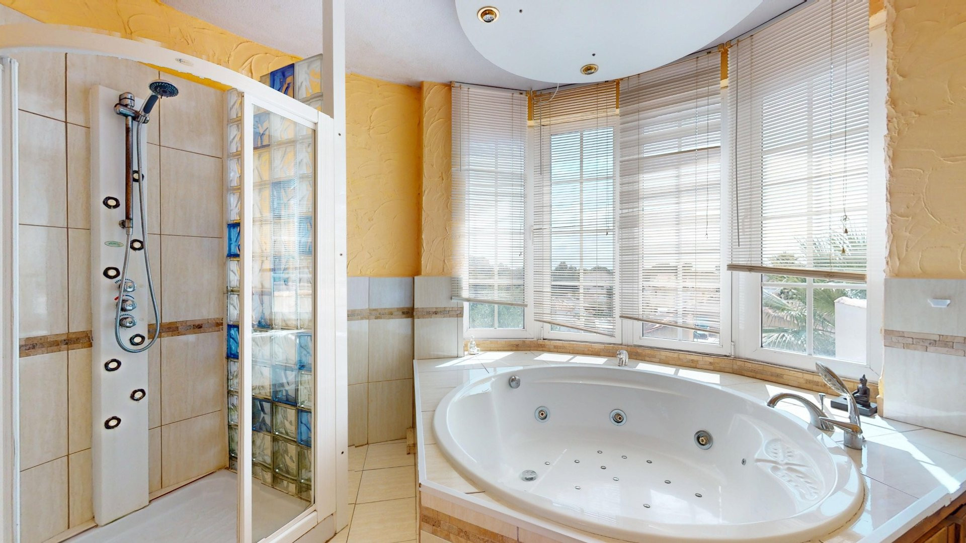 Villa · Reventa - Orihuela Costa · Alicante · España Villa · Reventa - Orihuela Costa · Alicante · España