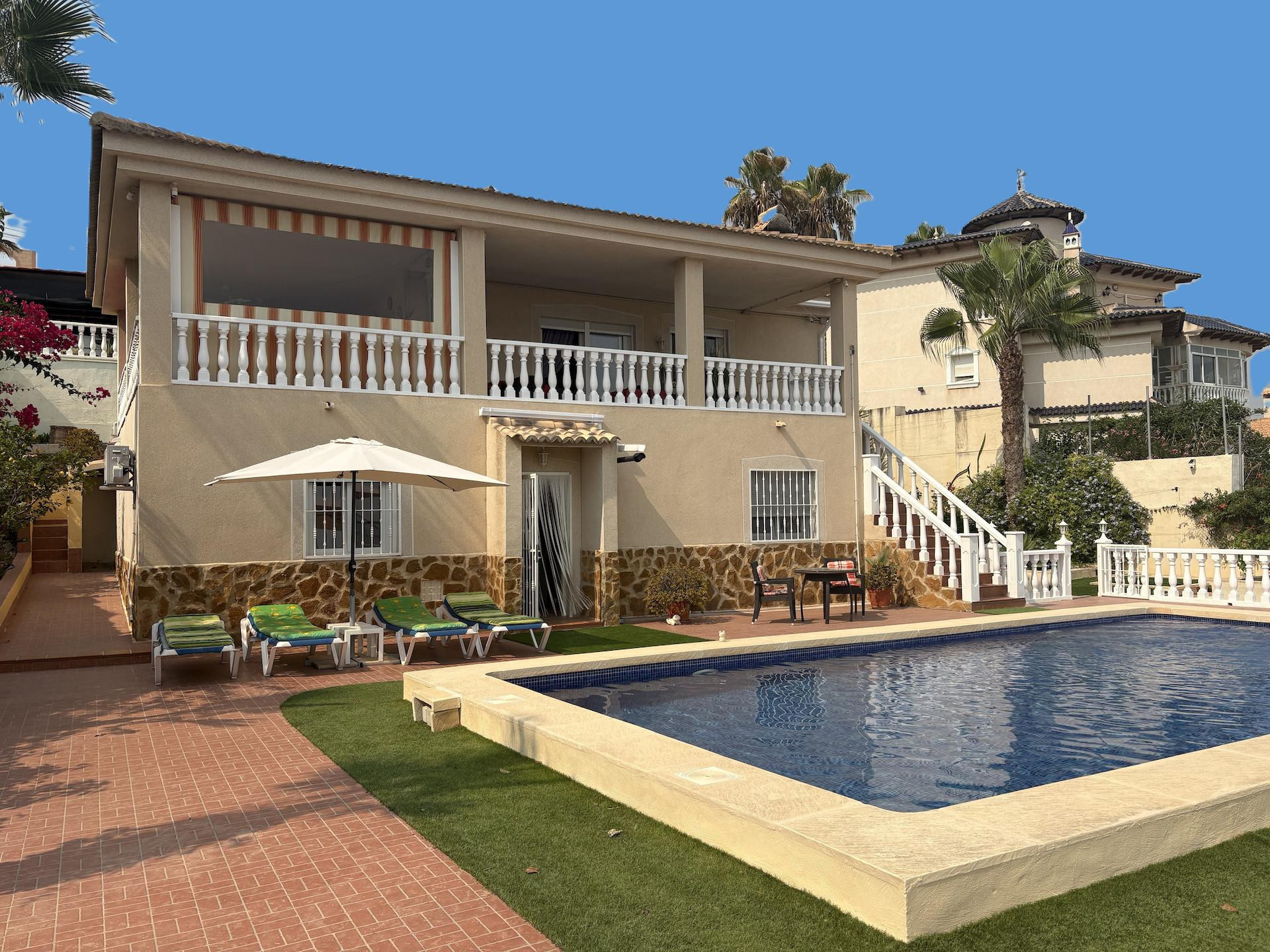 Villa in Algorfa