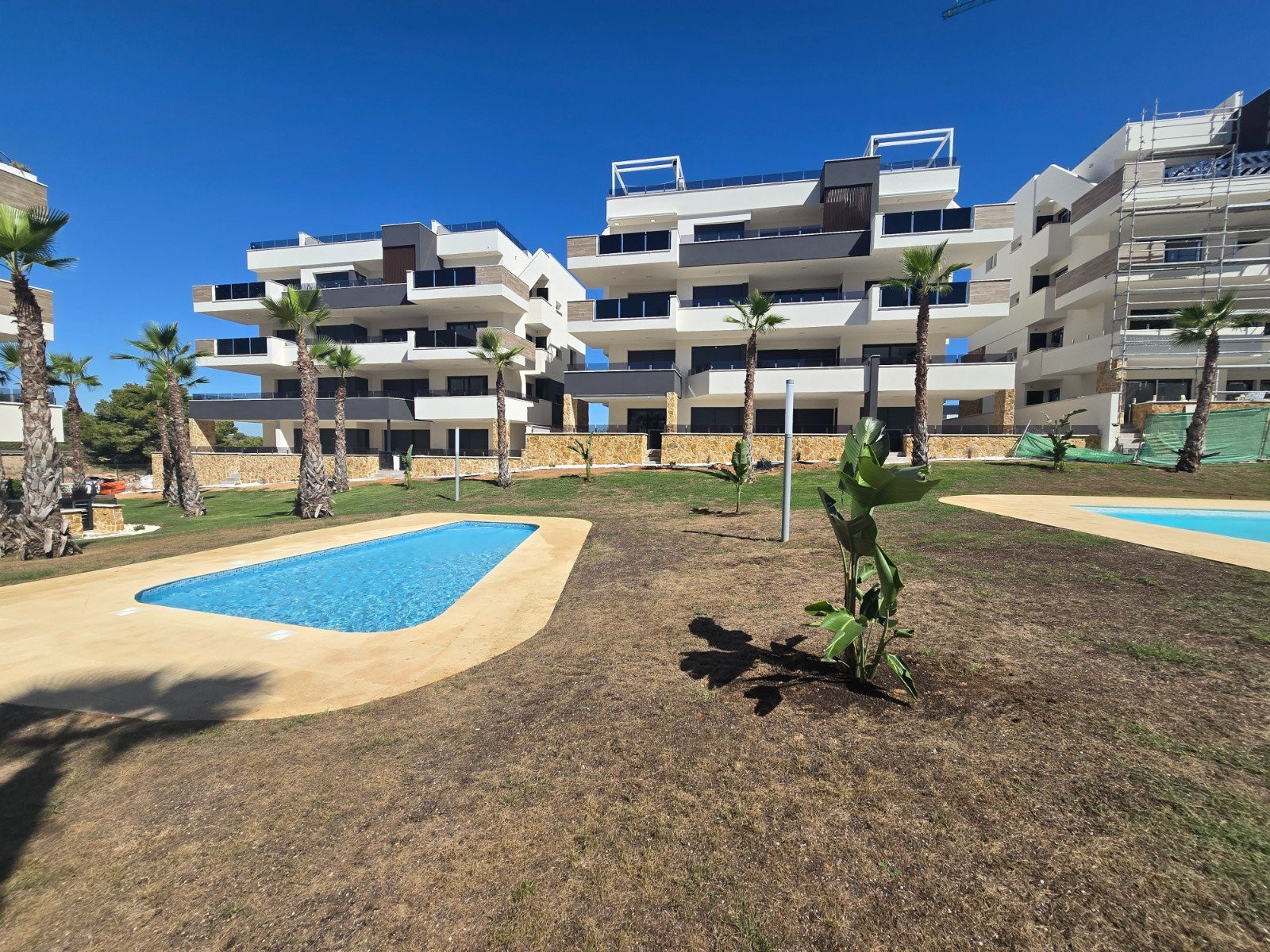 Villa · Reventa - Orihuela Costa · Alicante · España Villa · Reventa - Orihuela Costa · Alicante · España