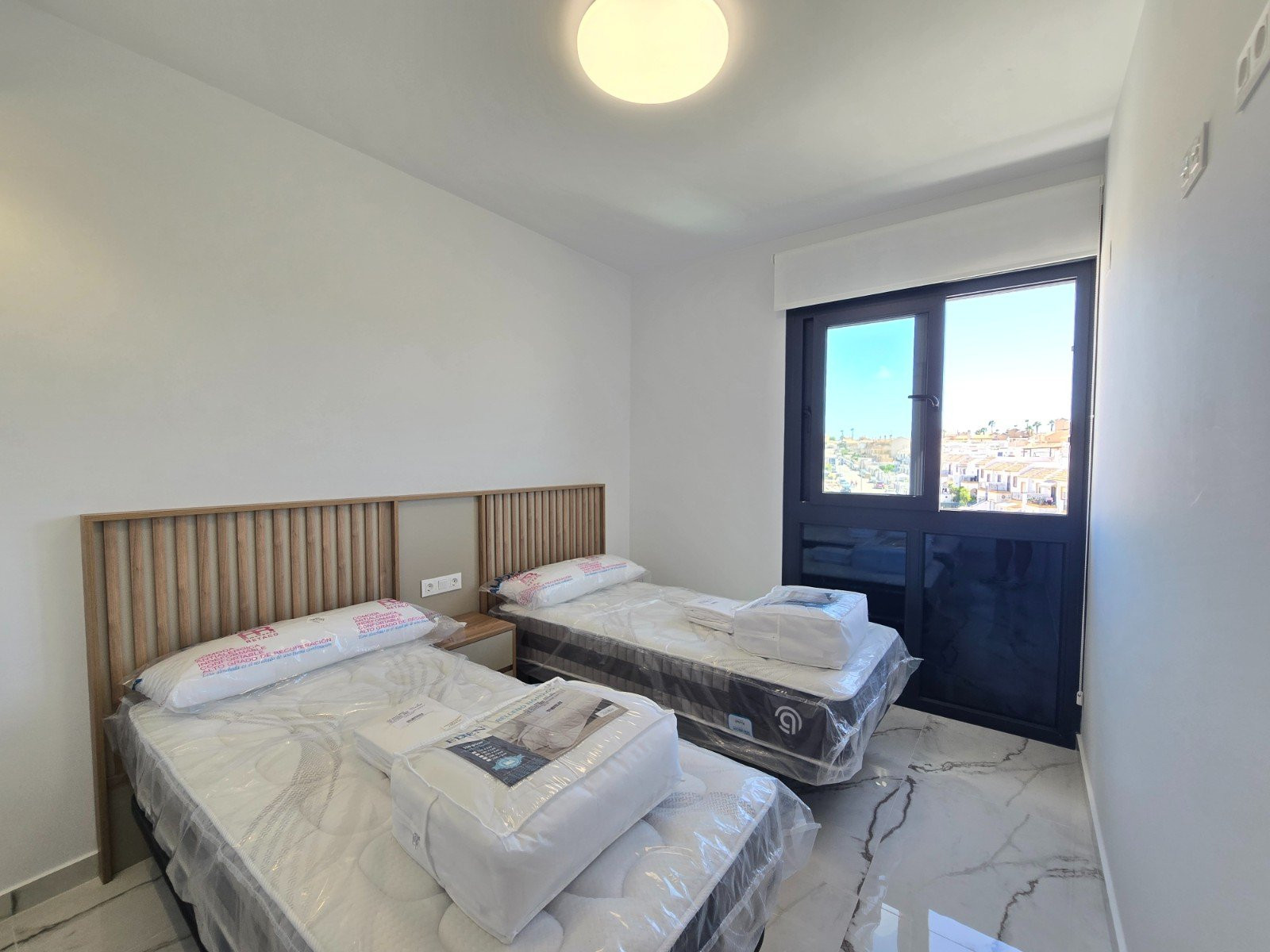Villa · Reventa - Orihuela Costa · Alicante · España Villa · Reventa - Orihuela Costa · Alicante · España
