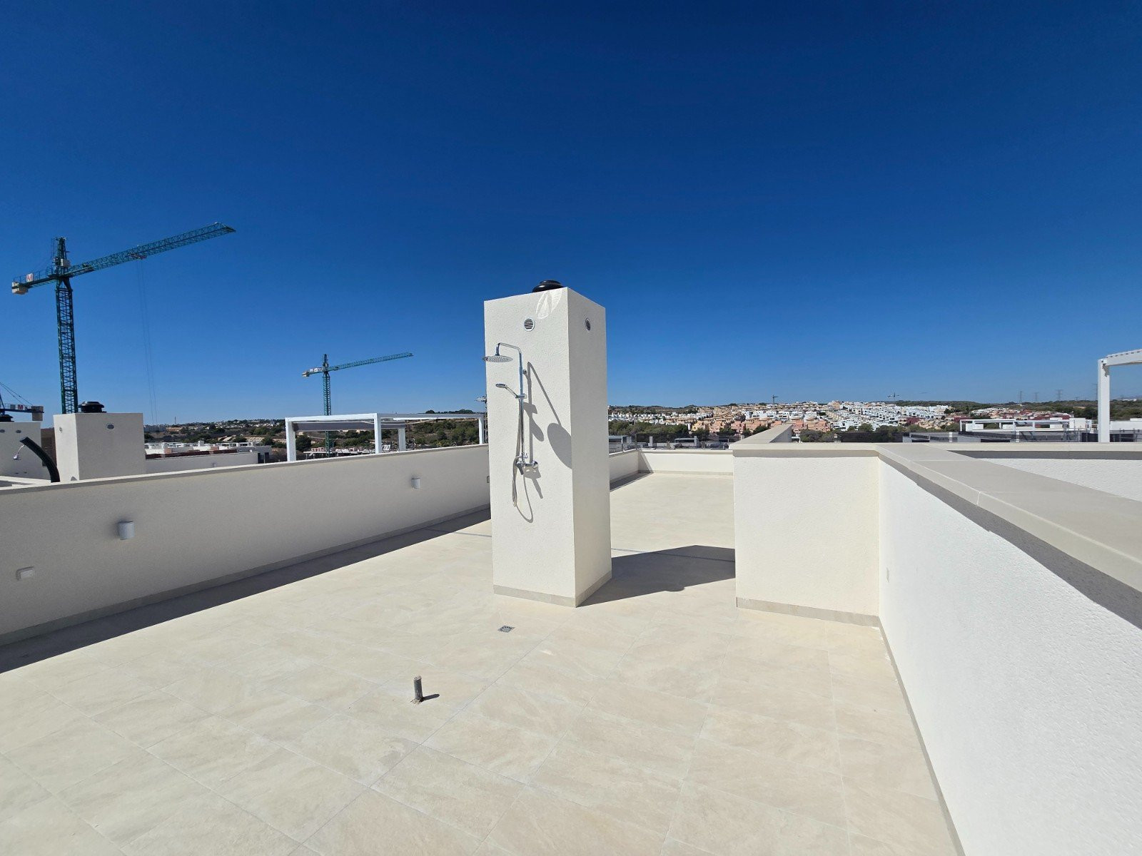 Villa · Reventa - Orihuela Costa · Alicante · España Villa · Reventa - Orihuela Costa · Alicante · España