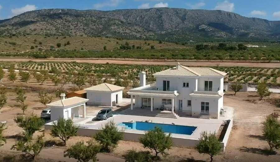 Villa · Obra nueva - Pinoso · Alicante · España Villa · Obra nueva - Pinoso · Alicante · España