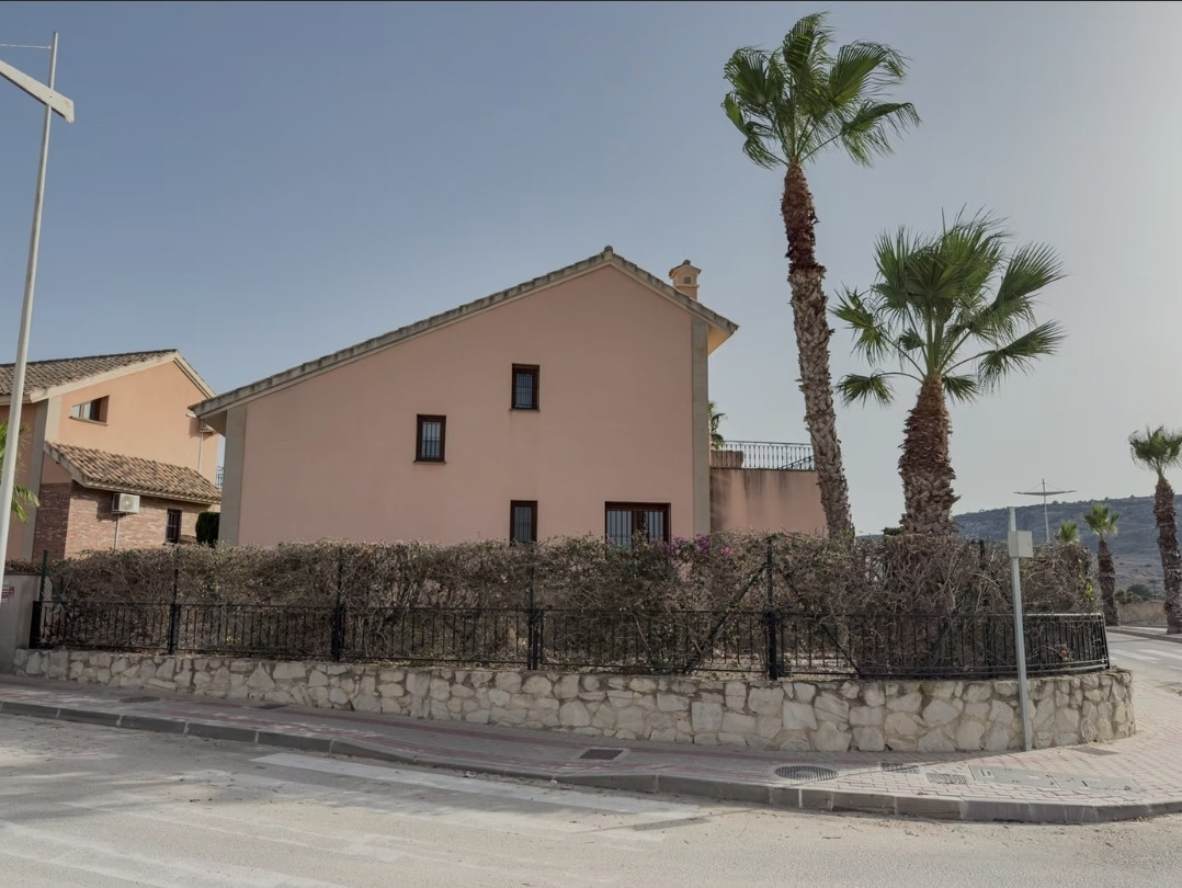 Villa · Herverkoop - Algorfa · La Finca Golf Resort · Alicante · Spanje