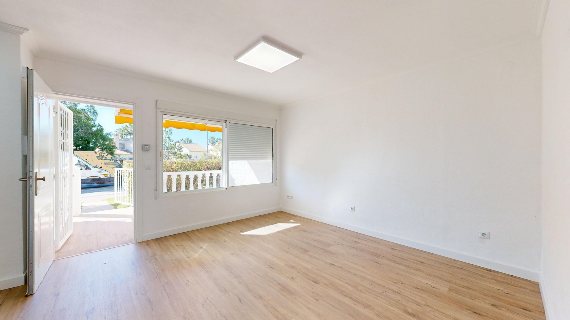 Apartamento · Reventa - Villamartin · Alicante · España Apartamento · Reventa - Villamartin · Alicante · España