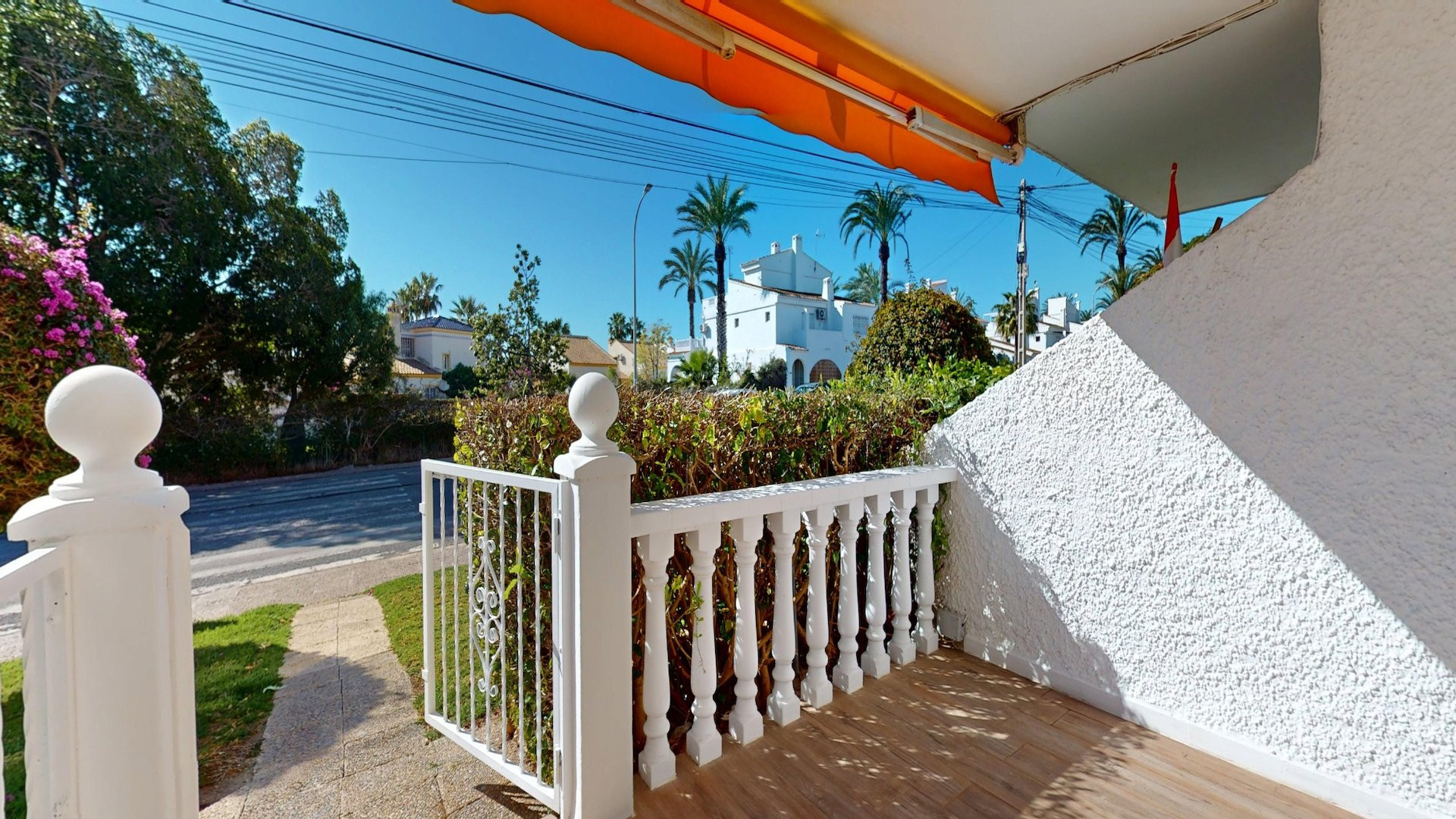 Apartamento · Reventa - Villamartin · Alicante · España Apartamento · Reventa - Villamartin · Alicante · España
