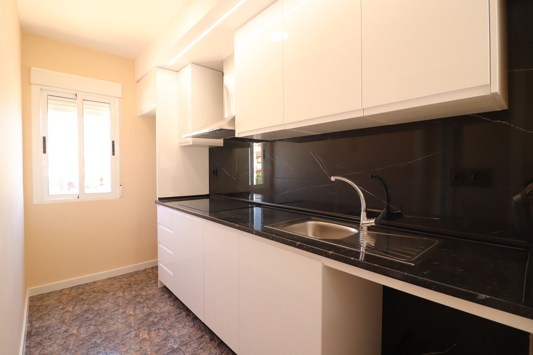 Appartement · Herverkoop - Punta Prima · Alicante · Spanje