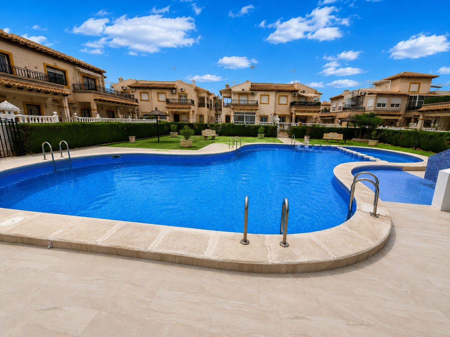 Appartement · Herverkoop - Punta Prima · Alicante · Spanje