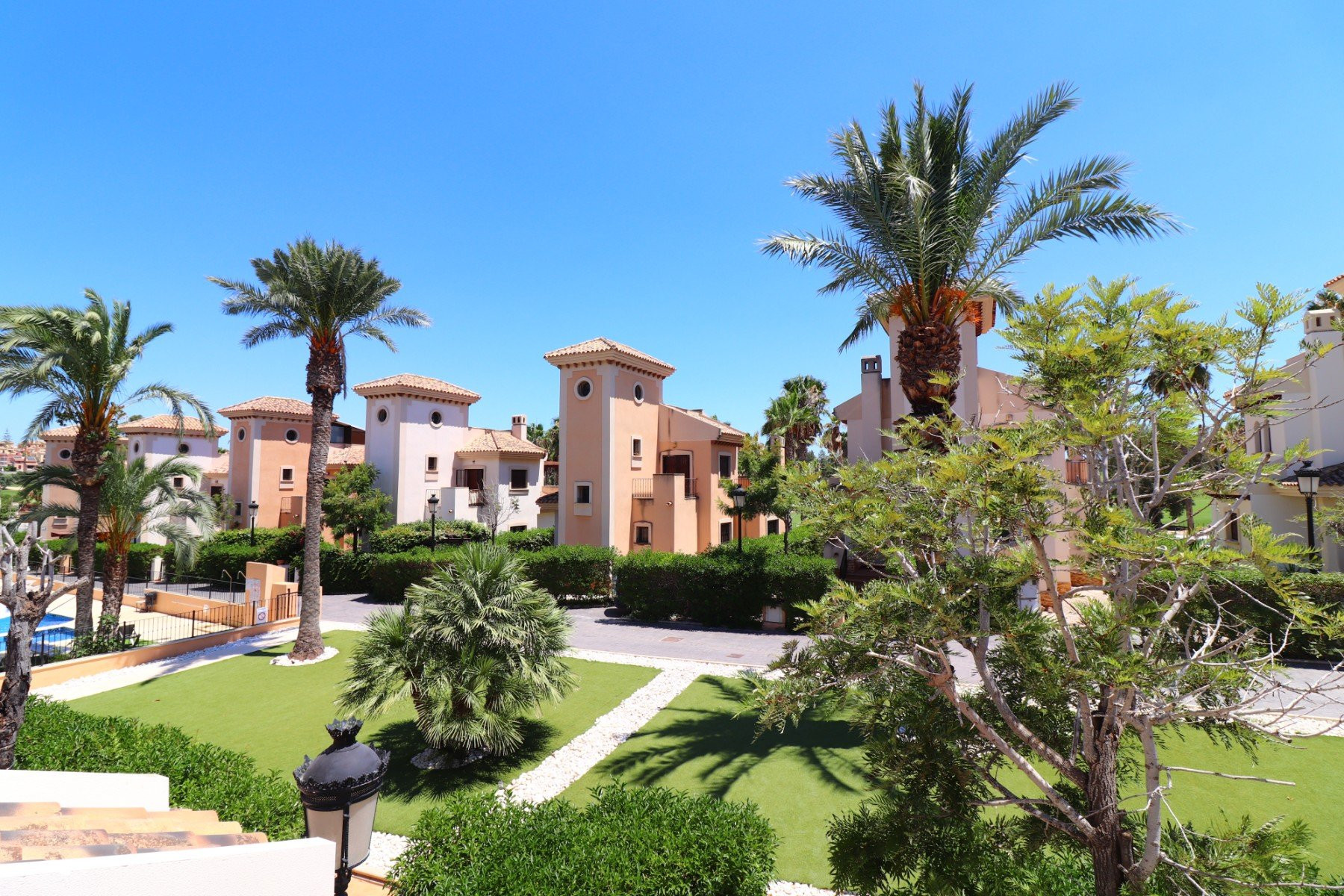 House in Algorfa - view 1