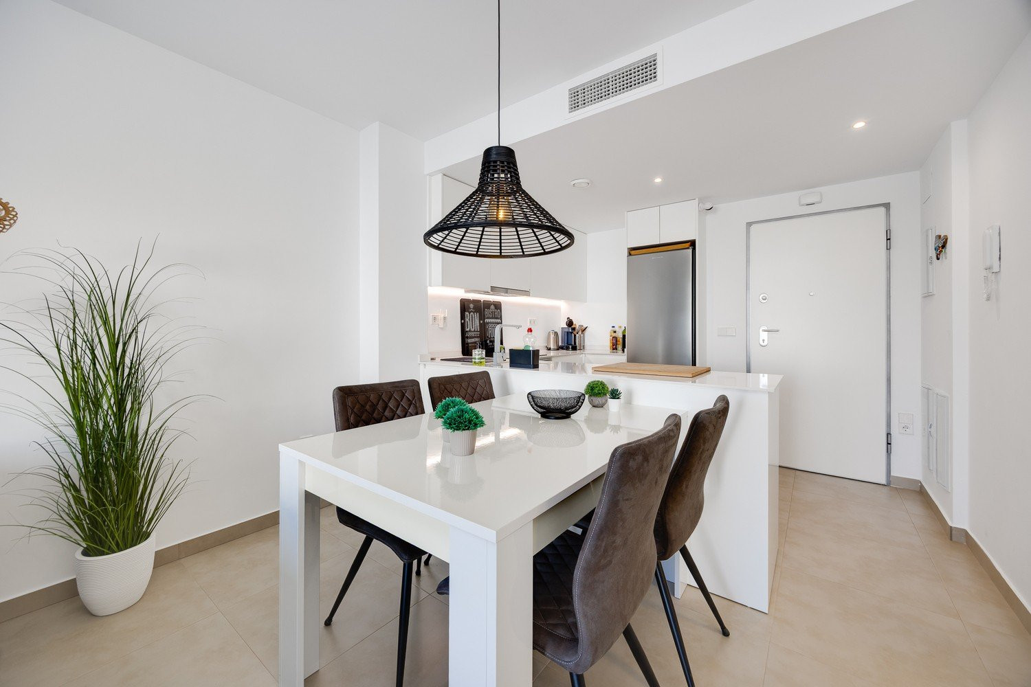 Apartamento · Reventa - Pilar de la Horadada · Alicante · España Apartamento · Reventa - Pilar de la Horadada · Alicante · España