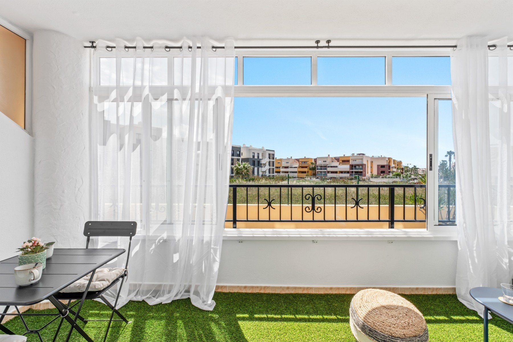 Apartamento · Reventa - Orihuela Costa · Playa Flamenca · Alicante · España Apartamento · Reventa - Orihuela Costa · Playa Flamenca · Alicante · España