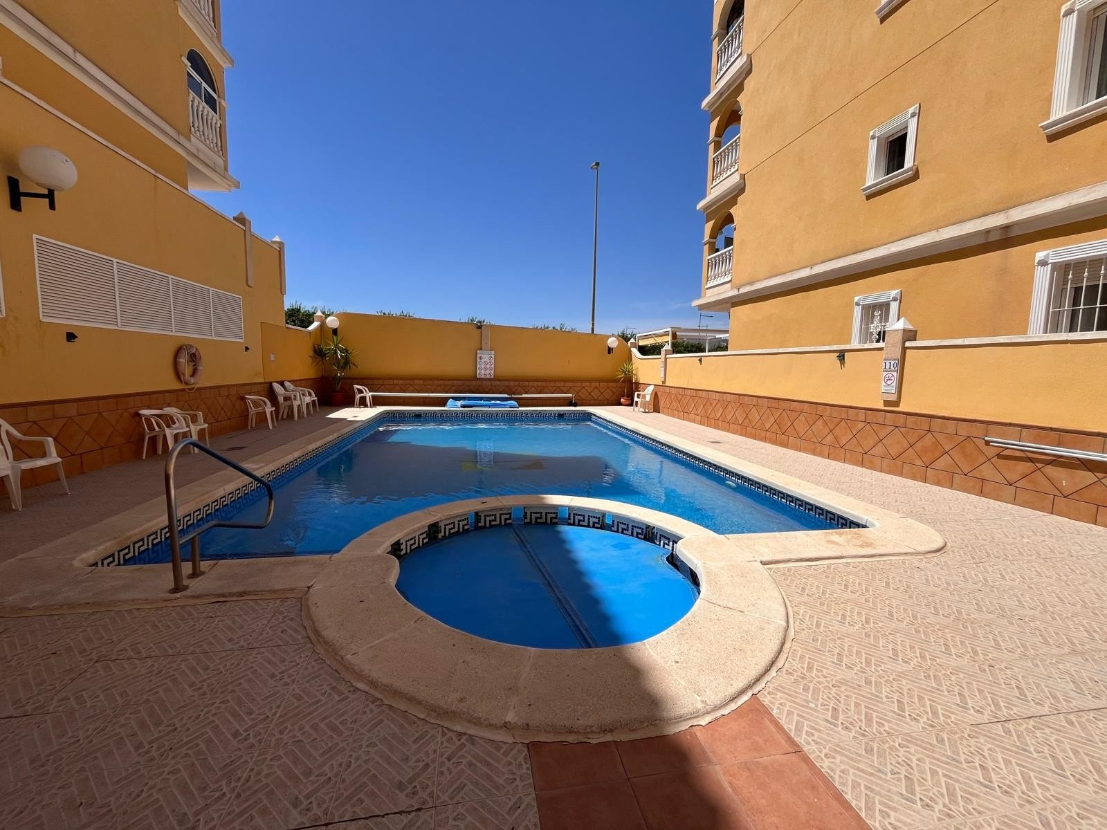 Apartment · Resale - Algorfa · Alicante · Spain Apartment · Resale - Algorfa · Alicante · Spain