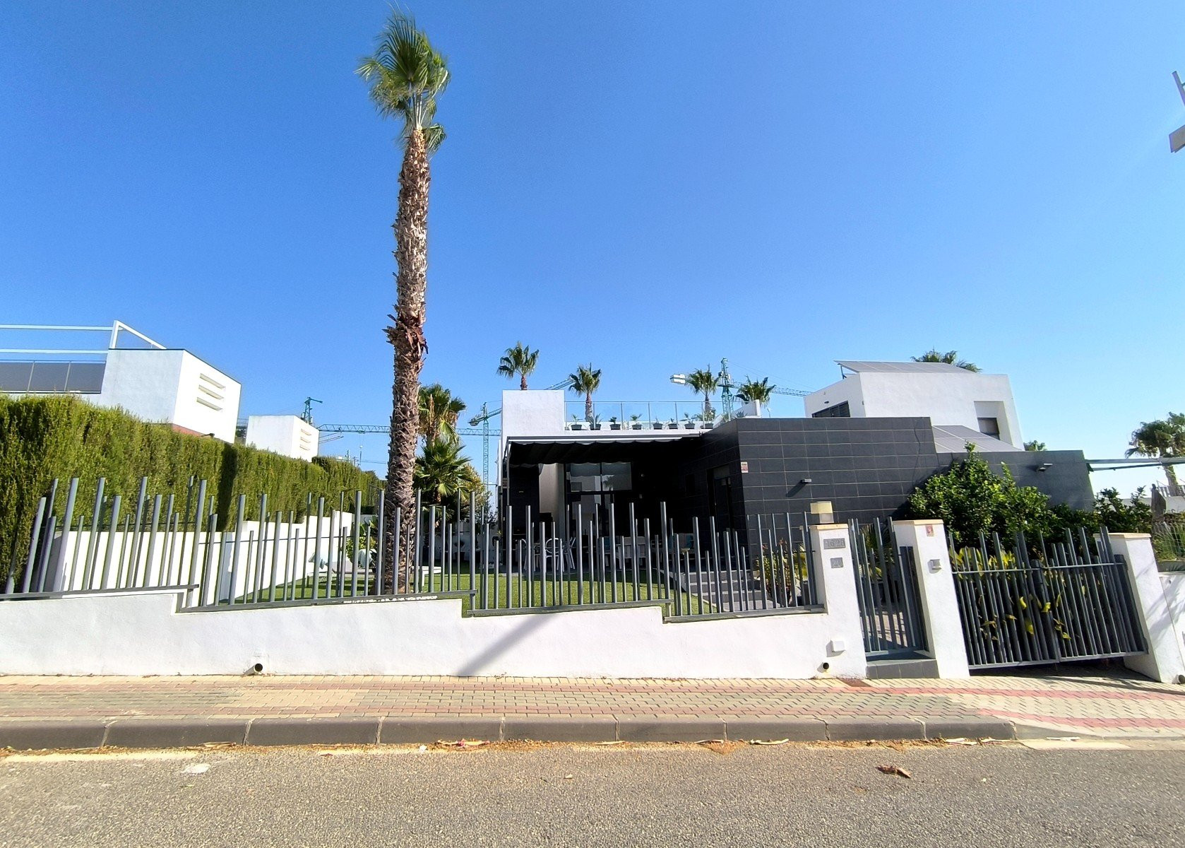 Herenhuis · Herverkoop - Algorfa · Alicante · Spanje Herenhuis · Herverkoop - Algorfa · Alicante · Spanje