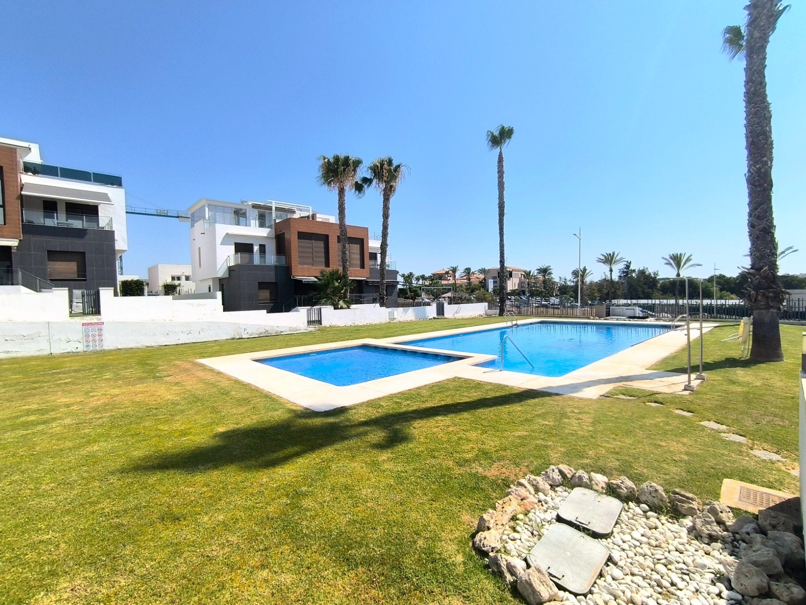 Herenhuis · Herverkoop - Algorfa · Alicante · Spanje Herenhuis · Herverkoop - Algorfa · Alicante · Spanje