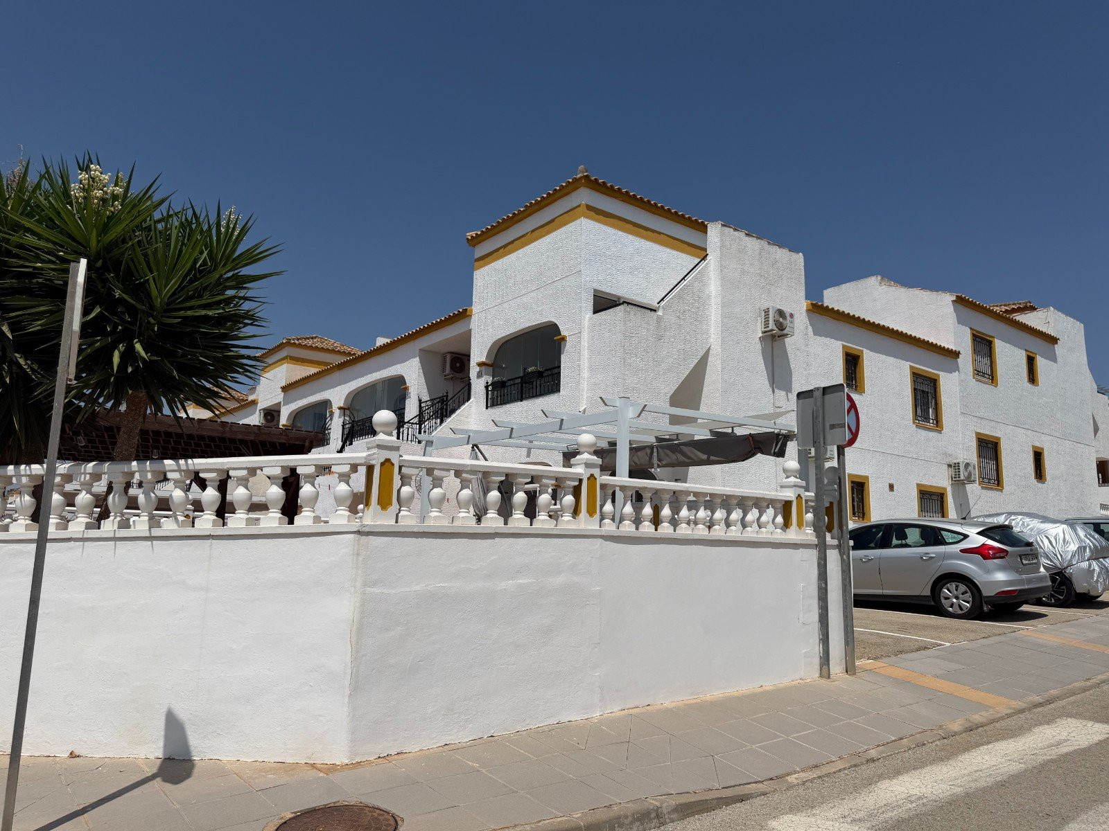 Apartment · Resale - Orihuela · Alicante · Spain Apartment · Resale - Orihuela · Alicante · Spain