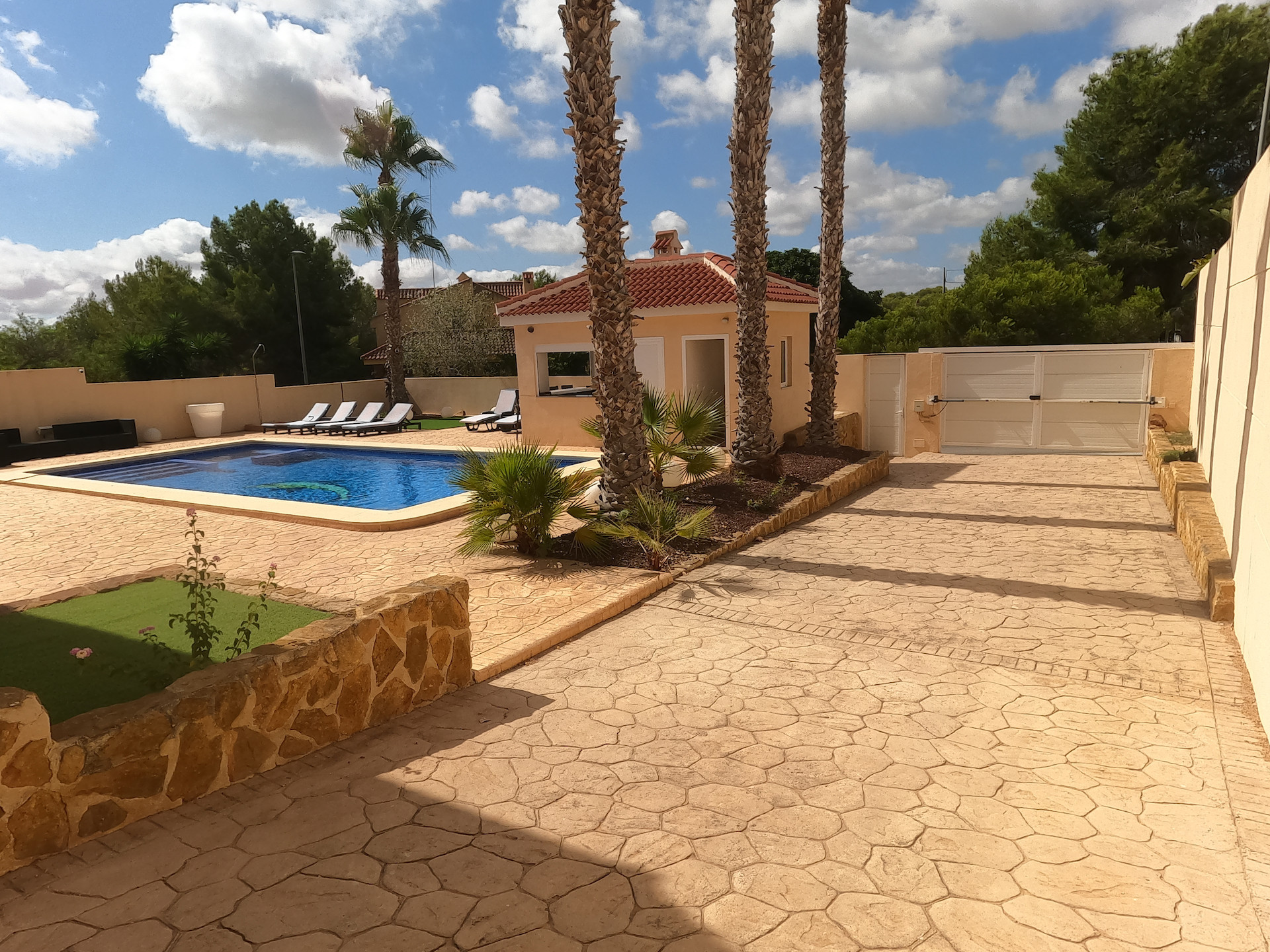 Vrijstaande villa te koop in Algorfa, Algorfa