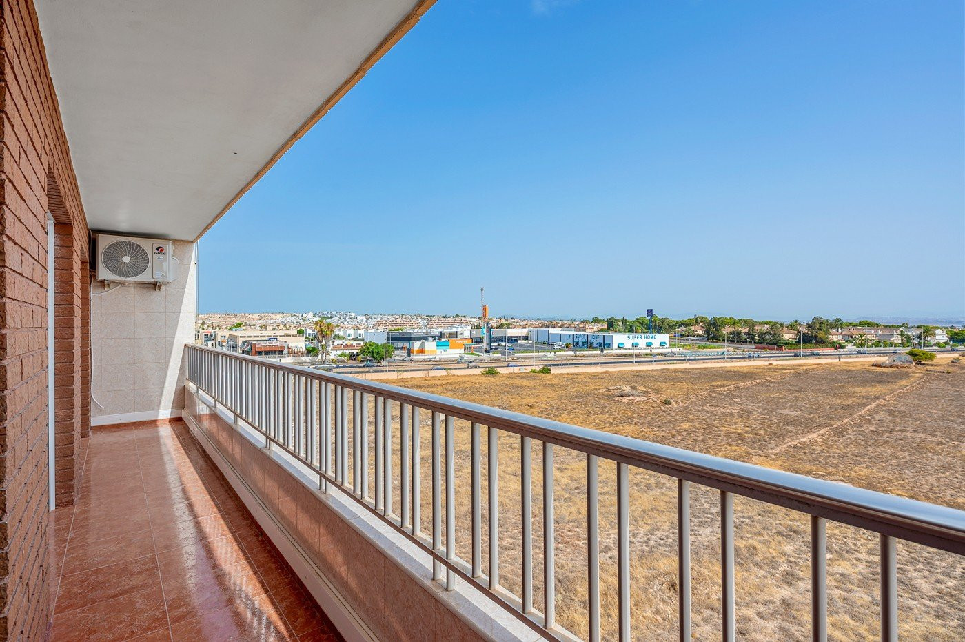 Apartamento · Reventa - Orihuela Costa · Punta Prima · Alicante · España Apartamento · Reventa - Orihuela Costa · Punta Prima · Alicante · España
