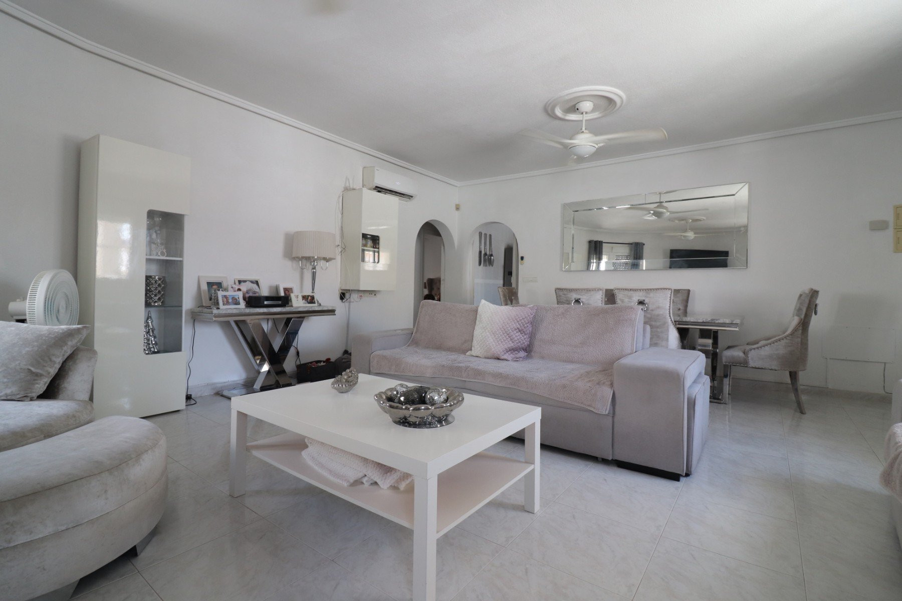 Villa · Reventa - Benijofar · Alicante · España Villa · Reventa - Benijofar · Alicante · España