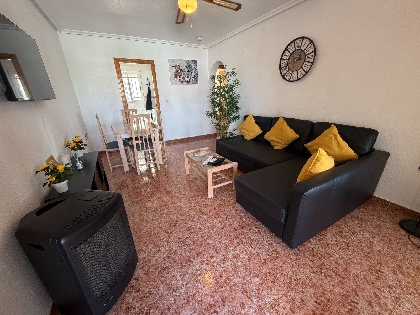 Apartment · Resale - Orihuela · Alicante · Spain Apartment · Resale - Orihuela · Alicante · Spain