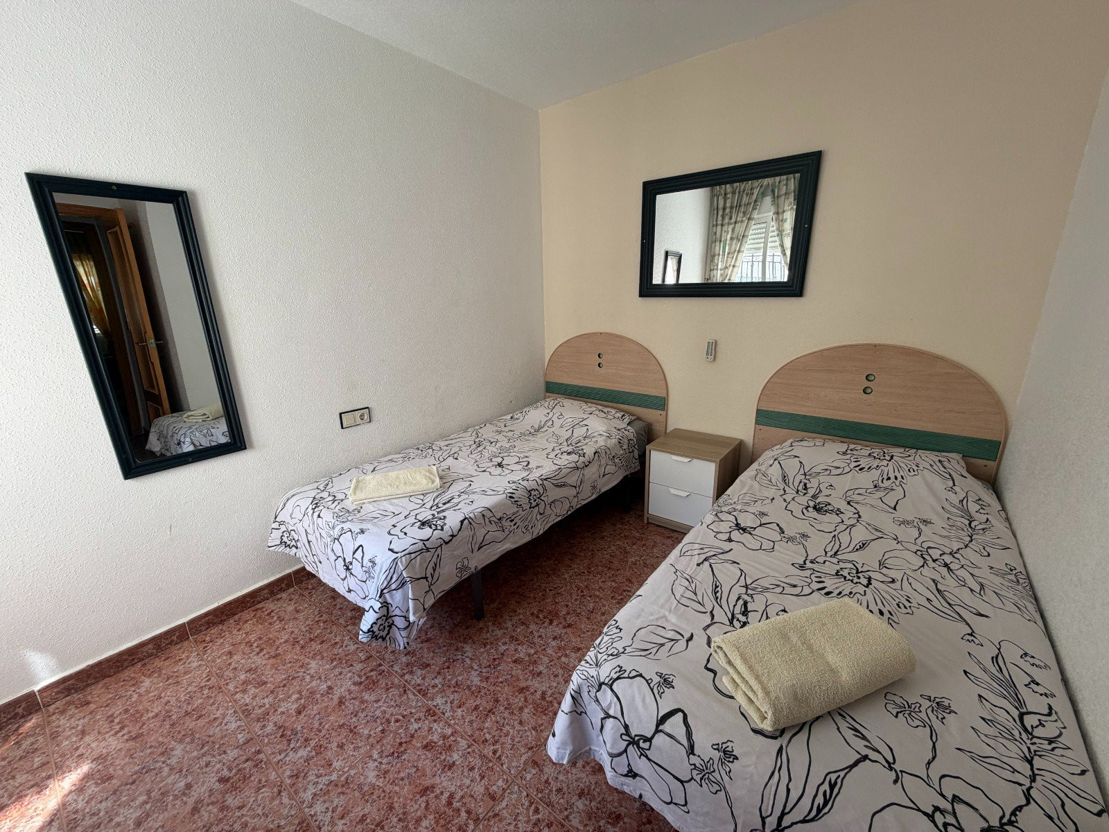 Apartment · Resale - Orihuela · Alicante · Spain Apartment · Resale - Orihuela · Alicante · Spain