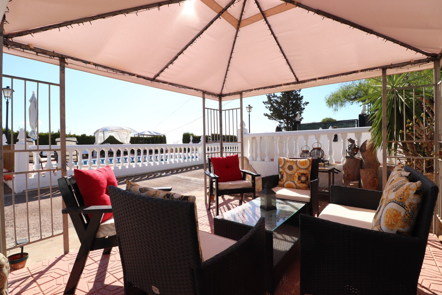 Country house · Resale - Crevillente · Alicante · Spain Country house · Resale - Crevillente · Alicante · Spain
