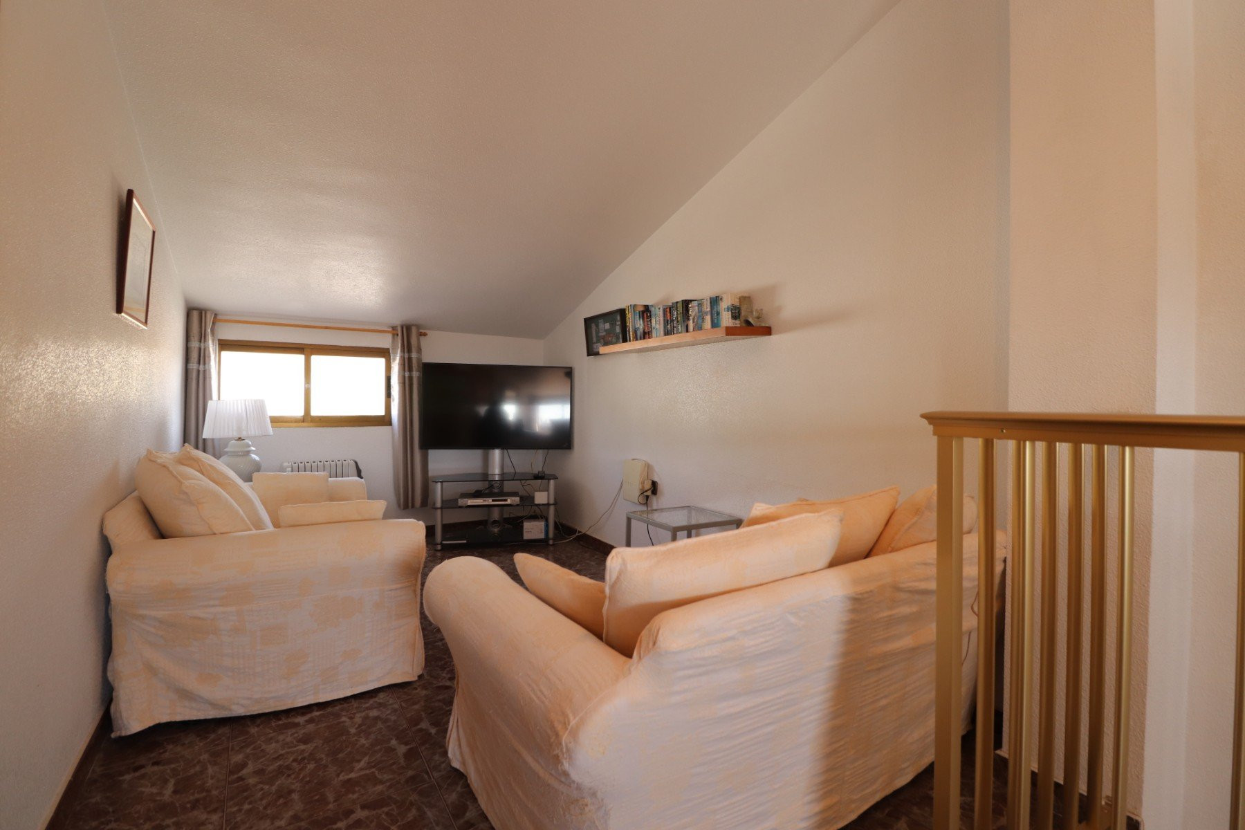 Country house · Resale - Crevillente · Alicante · Spain Country house · Resale - Crevillente · Alicante · Spain