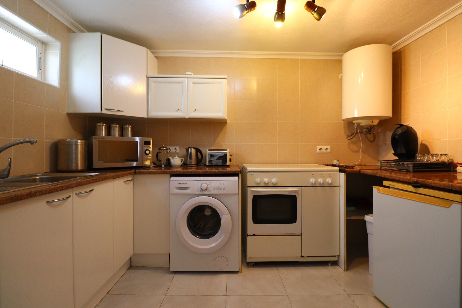 Country house · Resale - Crevillente · Alicante · Spain Country house · Resale - Crevillente · Alicante · Spain