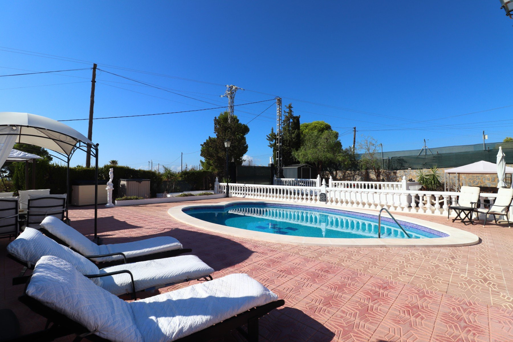 Country house · Resale - Crevillente · Alicante · Spain Country house · Resale - Crevillente · Alicante · Spain