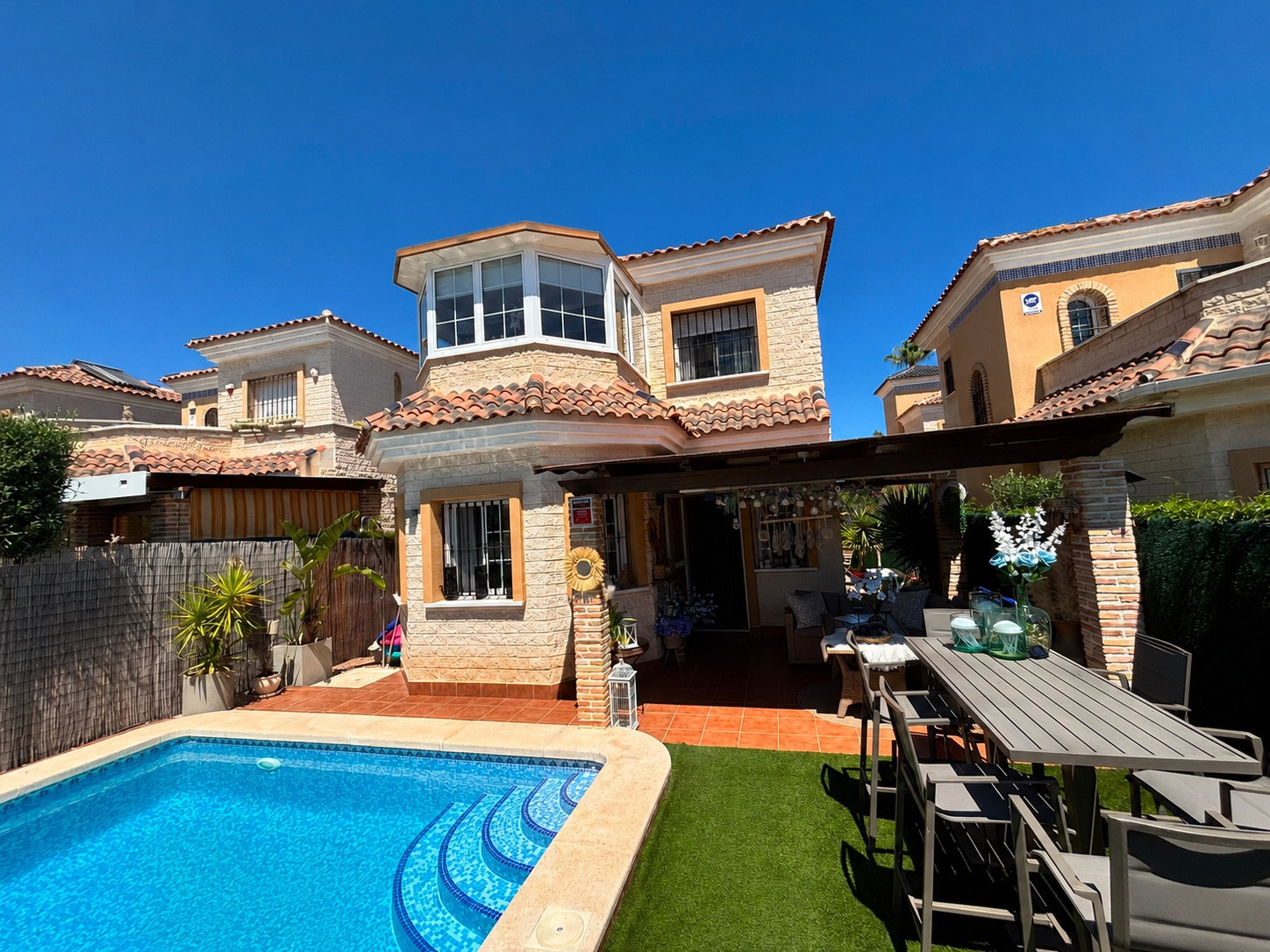 Villa · Herverkoop - El Raso · Alicante · Spanje