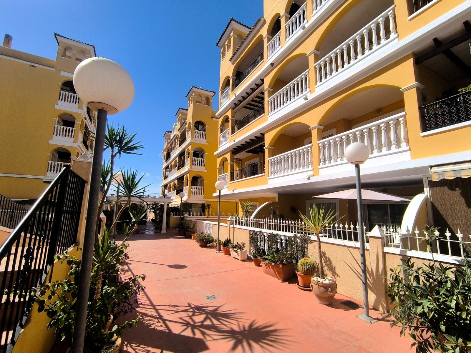 Apartamento · Reventa - Algorfa · Alicante · España Apartamento · Reventa - Algorfa · Alicante · España