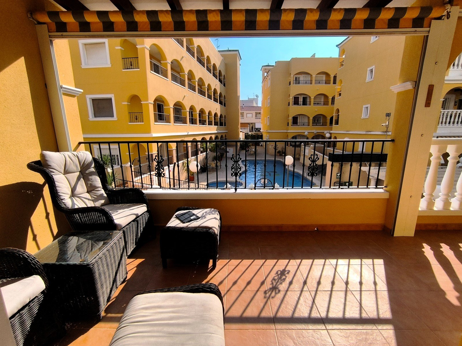 Apartamento · Reventa - Algorfa · Alicante · España Apartamento · Reventa - Algorfa · Alicante · España