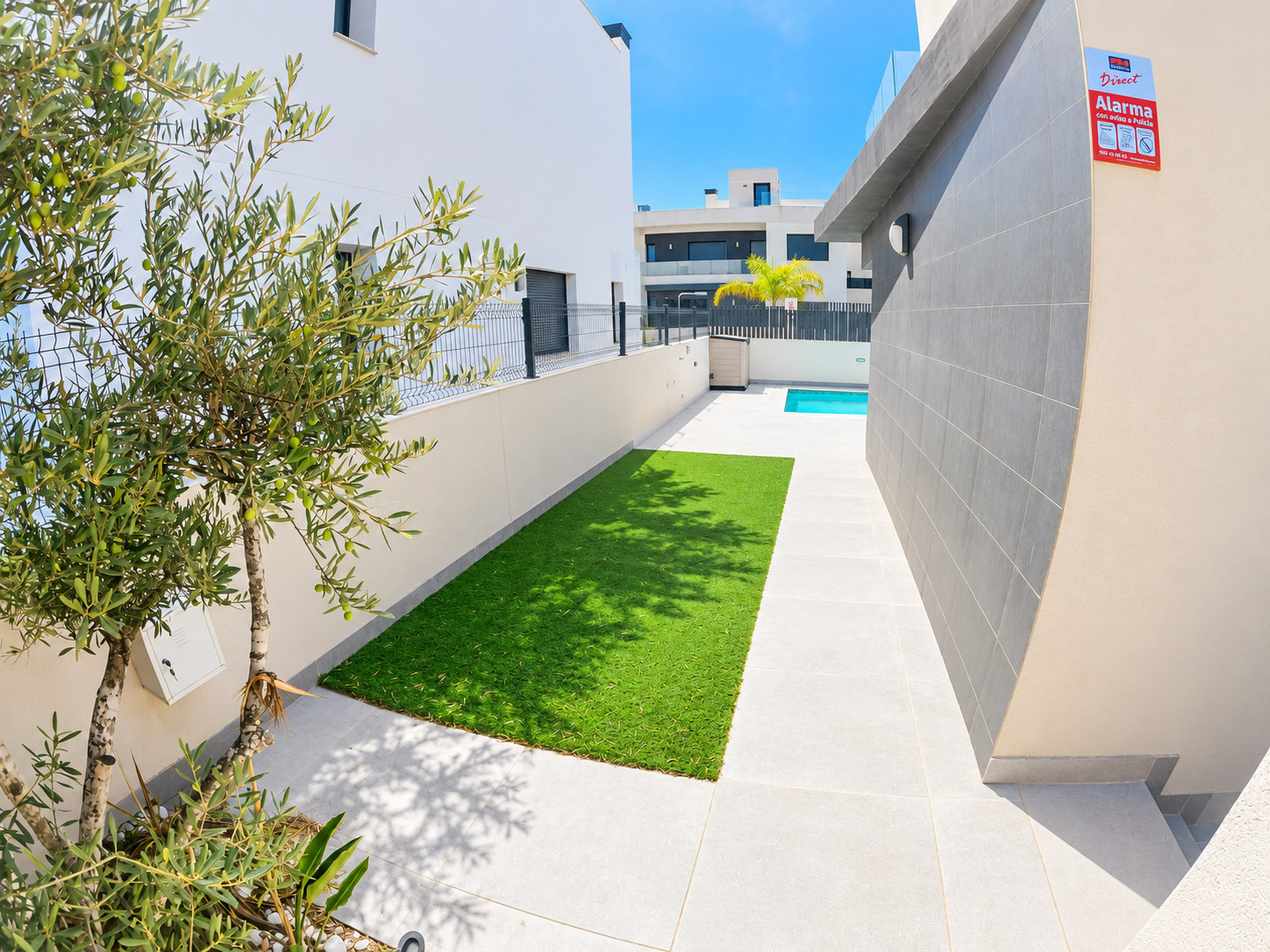 Vrijstaande villa te koop in Algorfa