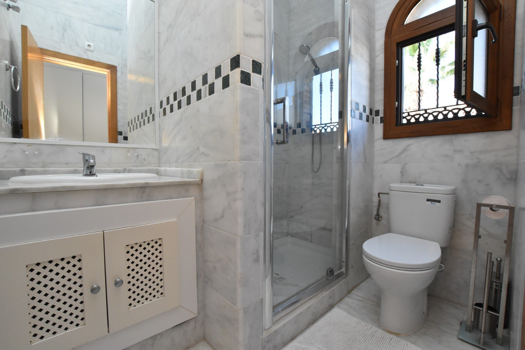 Villa · Resale - Algorfa · La Finca Golf Resort · Alicante · Spain