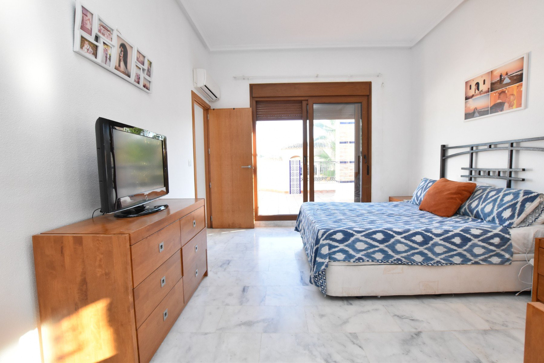 Villa · Resale - Algorfa · La Finca Golf Resort · Alicante · Spain