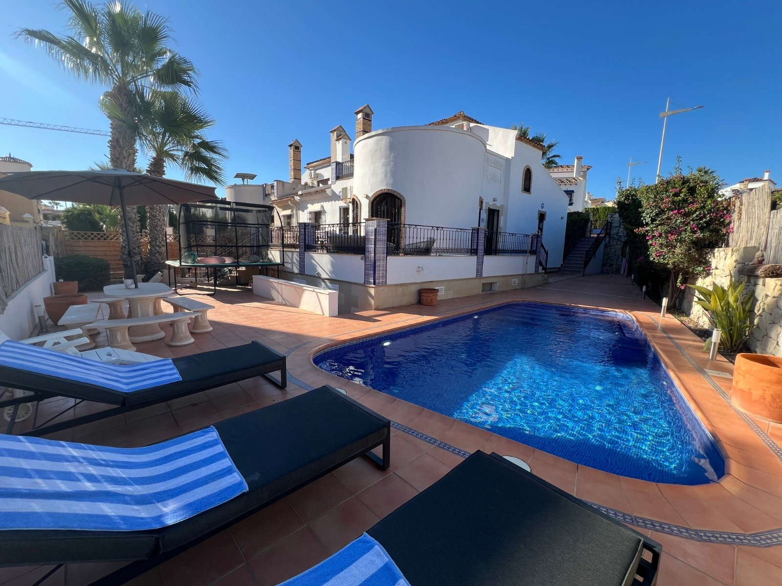 Villa · Resale - Algorfa · La Finca Golf Resort · Alicante · Spain