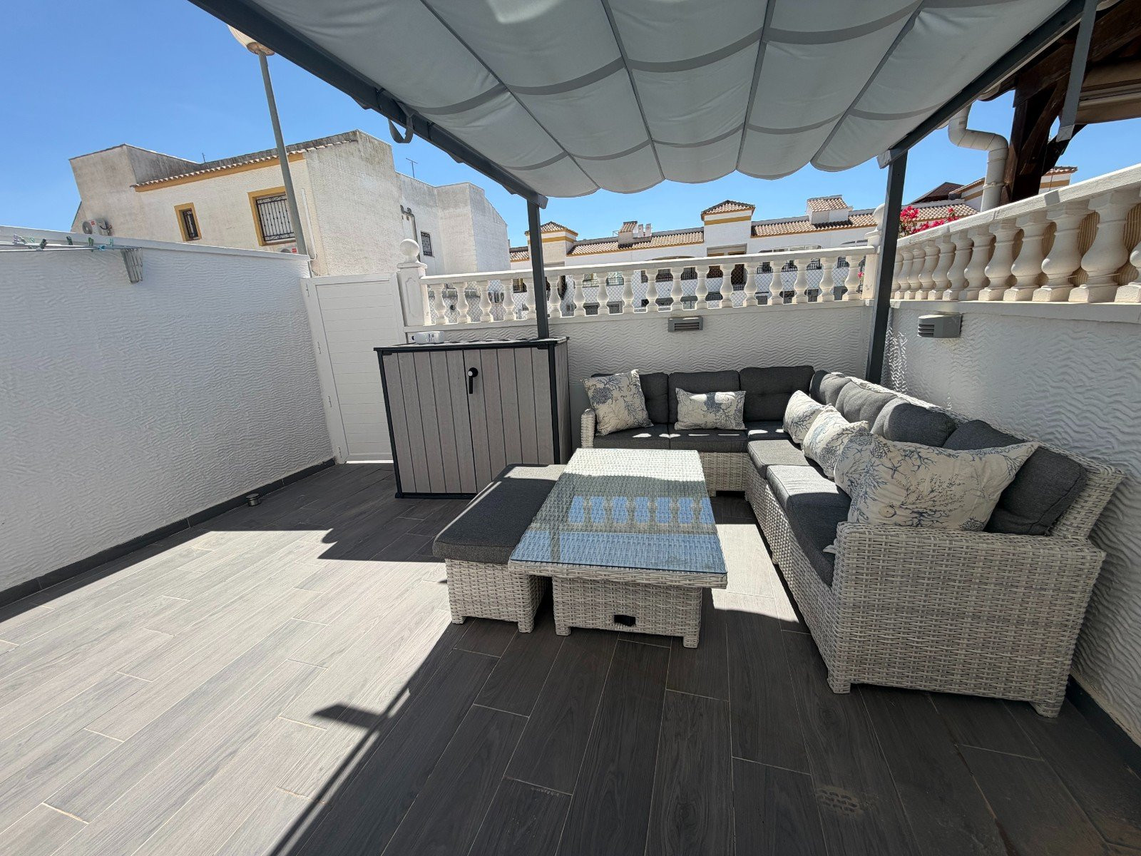 Apartment · Resale - Orihuela · Alicante · Spain Apartment · Resale - Orihuela · Alicante · Spain