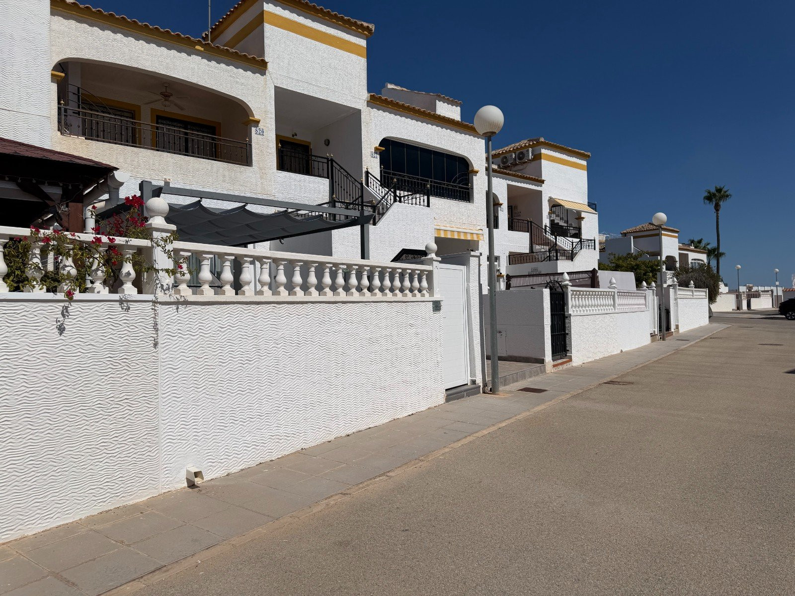 Apartment · Resale - Orihuela · Alicante · Spain Apartment · Resale - Orihuela · Alicante · Spain