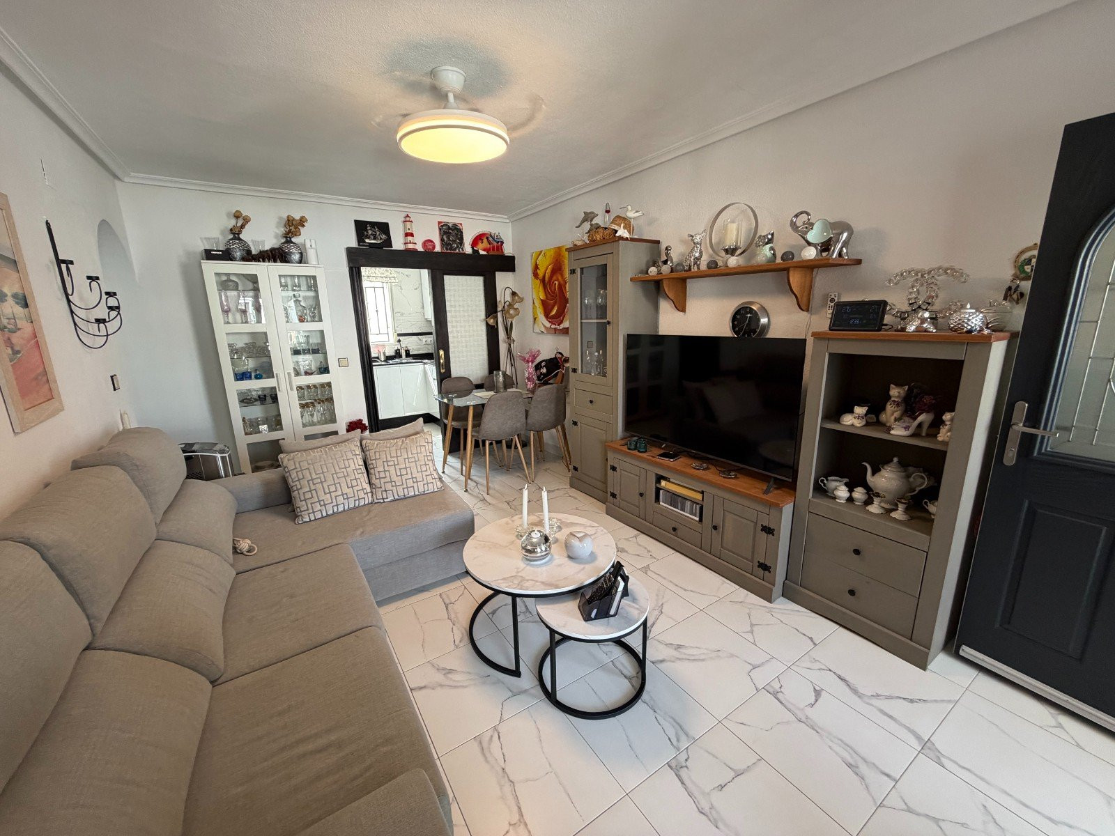 Apartment · Resale - Orihuela · Alicante · Spain Apartment · Resale - Orihuela · Alicante · Spain