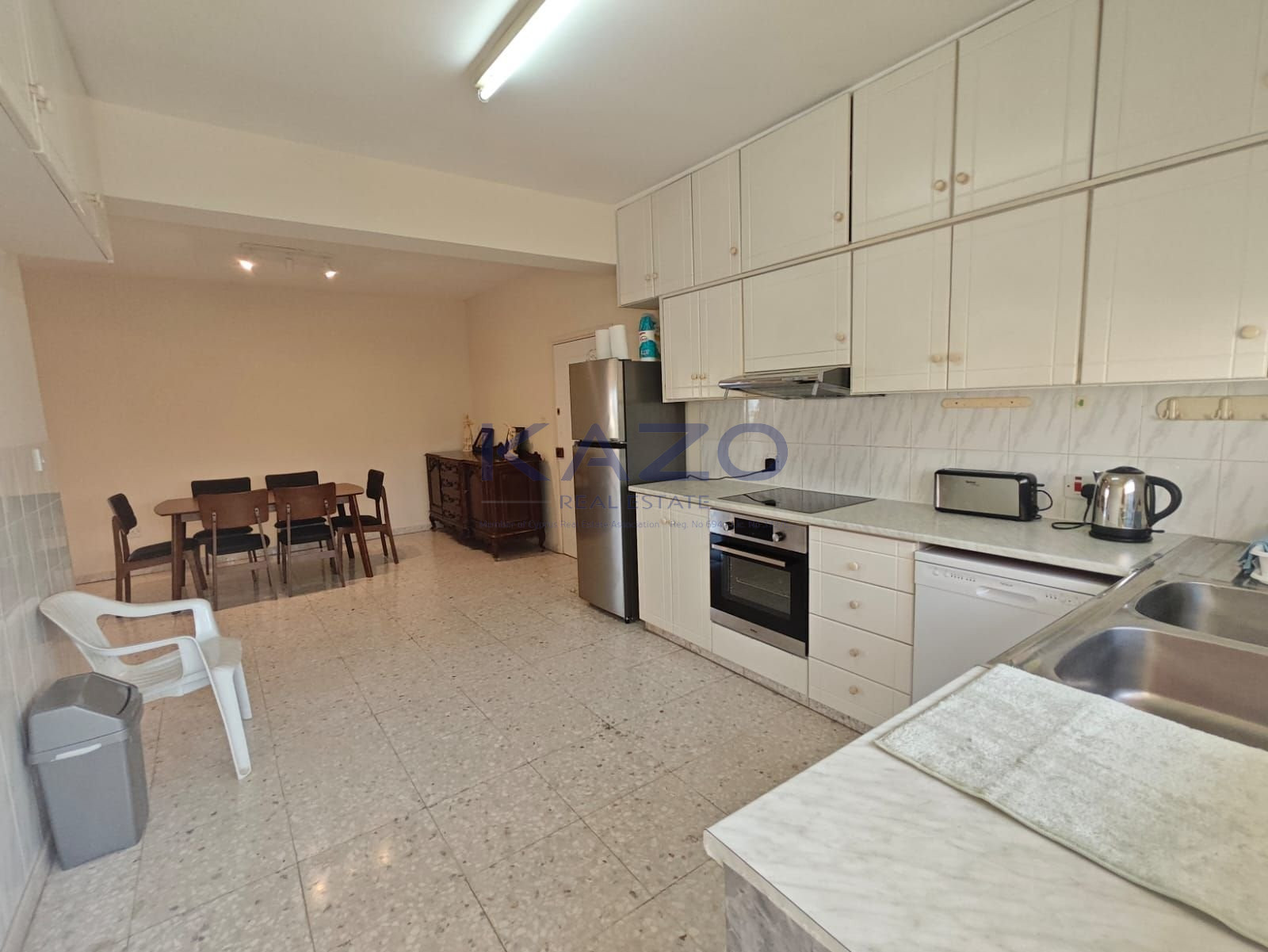 3-bed furnished apartment in Agios Nicolaos, Limassol photo 8